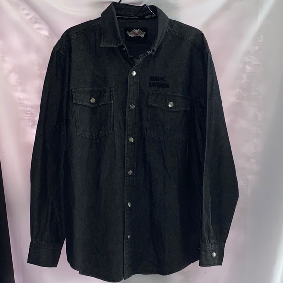 Harley-Davidson size M Charcoal Denim Snap front Shirt. HD skull design on back - Picture 6 of 12